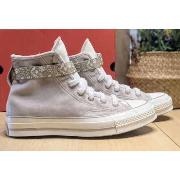 Converse Chuck 70 Cat Inspired Velvet High Top Unisex Sneakers W8 M6 NIB - Picture 2 of 14